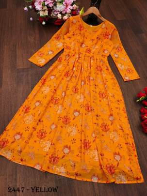 Naira Kurti